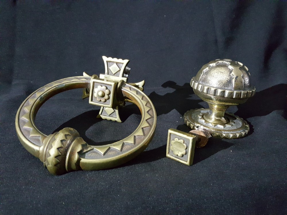 brass victorian gothic door door knocker door knob set