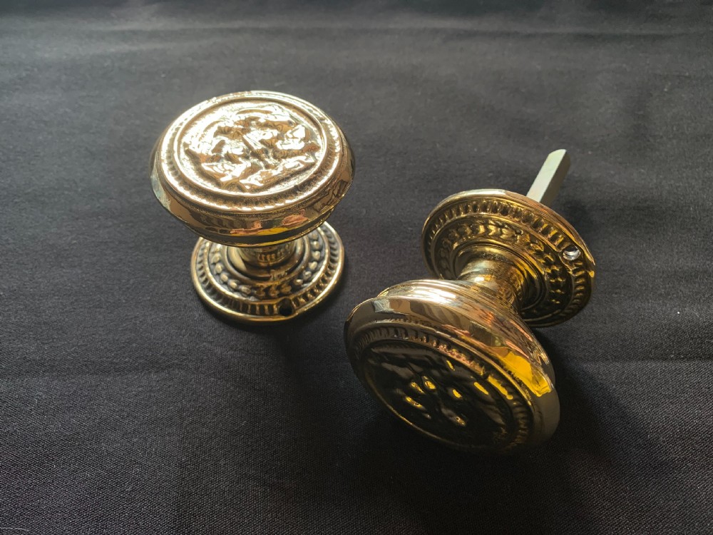 sa86 pair of brass victorian door knobs
